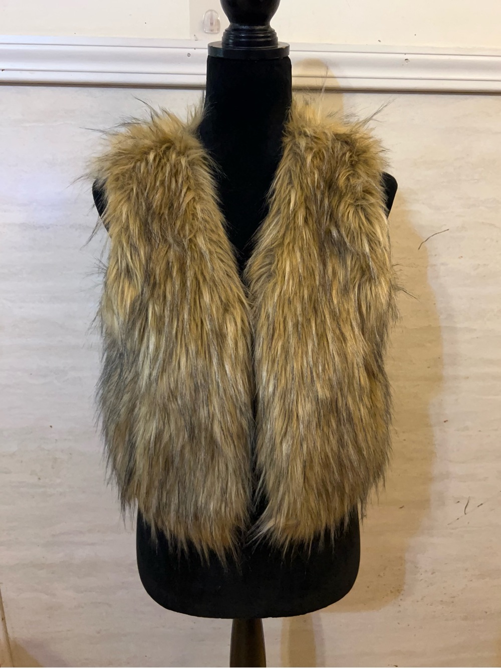 NWT- Belle du Jour brown shaggy faux fur vest